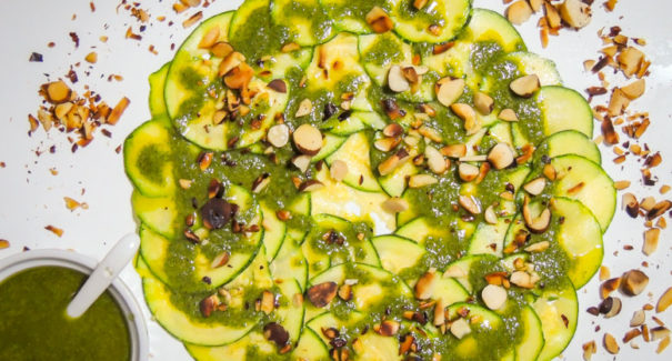 Aprenda a fazer uma receita funcional de carpaccio de abobrinha
