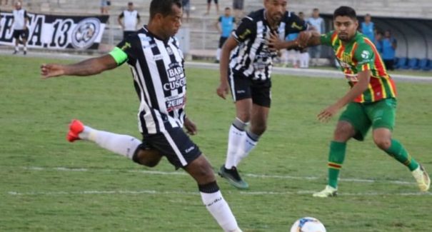 “Bola parada” mata defesa do Sampaio