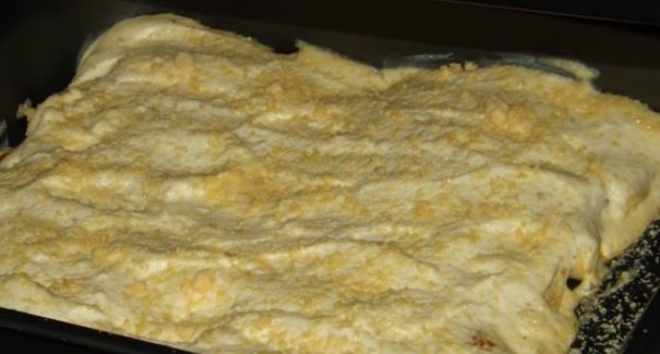 Aprenda a fazer uma panqueca cremosa de frango com requeijão e molho branco
