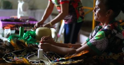Fotos: as mãos que costuram o vibrante São João do Maranhão
