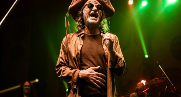 Alceu Valença faz show na próxima quarta-feira (19), na Praça Maria Aragão
