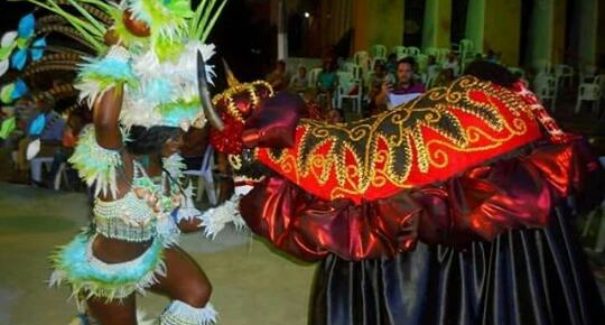 Boi da Lua realiza batizado com muita festa no bairro do João Paulo