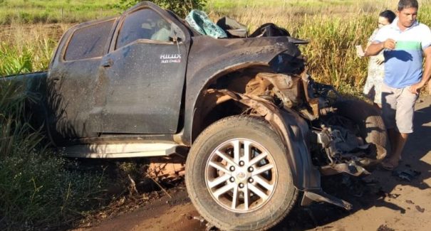 Empresário morre em acidente envolvendo caminhonete e carreta