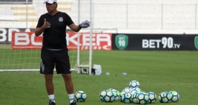 Sampaio anuncia o nome do novo técnico para a Série C