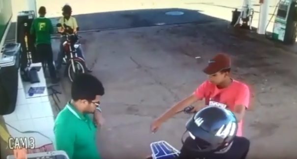 Vídeo: posto de combustível é assaltado em Coroatá