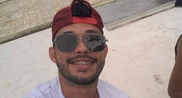Jovem mata amigo e tenta estuprar namorada dele