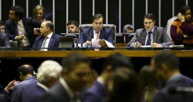 Câmara vota oito destaques e emendas à PEC da Previdência