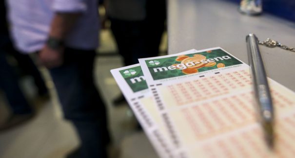 Mega-Sena pode pagar R$ 3 milhões neste sábado (28)
