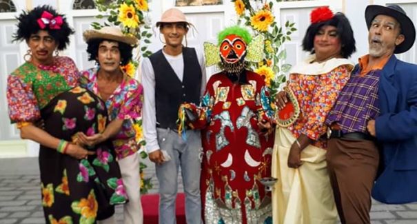 Comédia ‘O Desejo de Catirina’ no palco do Teatro Alcione Nazaré