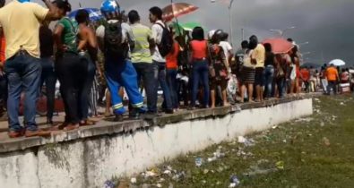 Caminhão do Serasa atrai centenas de endividados em São Luís