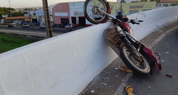 Motociclista cai do viaduto e fica gravemente ferido em Imperatriz