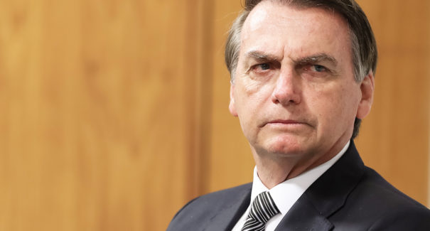Bolsonaro revela conversa com Moro e acusa ex-ministro de vazamentos