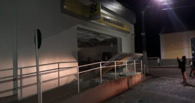 Criminosos explodem agência do Banco do Brasil em Rosário