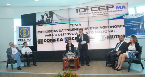 Profissionais do Crea discutem obras para famílias de baixa renda