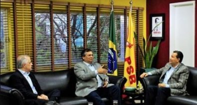 Flávio Dino se reúne com presidente do PSB em Brasília