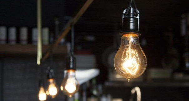 Energia elétrica fica mais cara em agosto