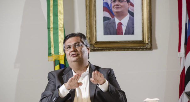 Flávio Dino exalta “candidatos amigos” e ataca críticas sobre “consórcio” na eleição