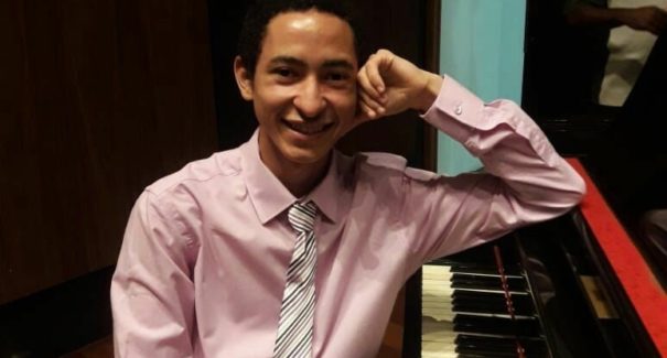 Recital de piano acontece nesta terça-feira (13) na Escola de Música