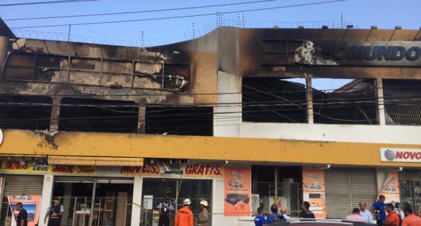 Incêndio começou no depósito da loja de eletrodomésticos
