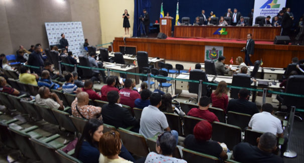 Assembleia Legislativa do Amapá abre 129 vagas e salários de até R$ 11,3 mil