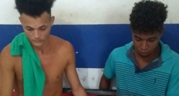 Homens são presos após tentarem assaltar viatura da PM
