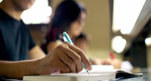Quantas horas estudar para um  concurso?