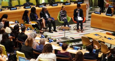 Cúpula do Clima da ONU começa com mensagem de jovens ativistas