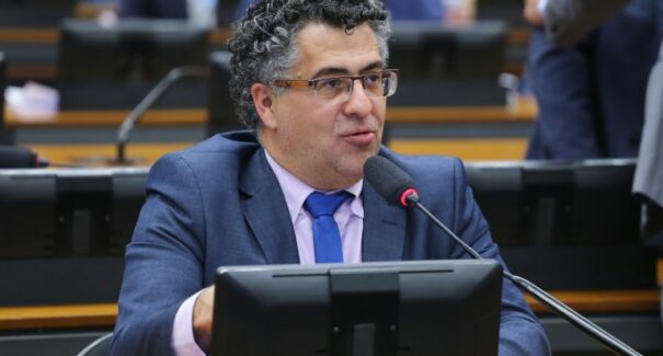 CCJ aprova projeto que suspende CNH de investigado por crime previsto na Lei Antidrogas