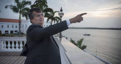Dino articula frente de oposição ao Planalto