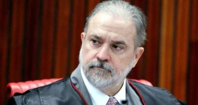 Bolsonaro escolhe Augusto Aras para suceder Raquel Dodge na PGR