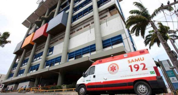 Menina pula do 1º andar para fugir de tentativa de estupro