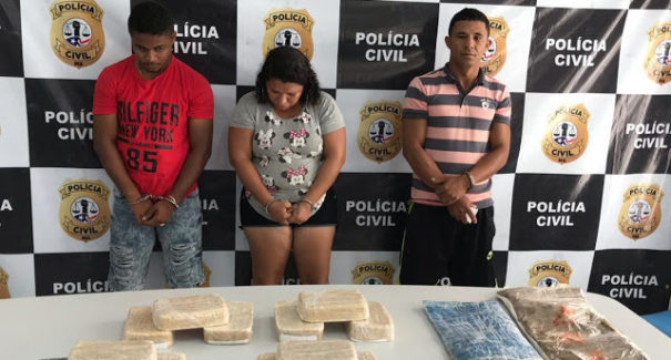 Trio é preso por suspeita de tráfico de drogas
