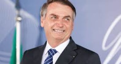 Bolsonaro surpreende com resposta a homem que pediu ajuda