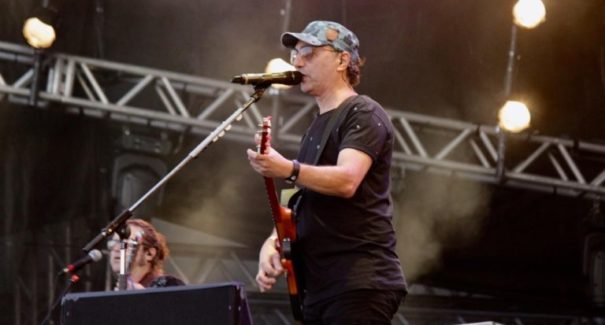 Zeca Baleiro concorre ao Grammy Latino
