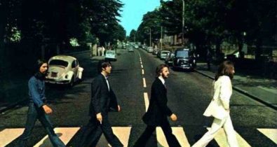 Disco dos Beatles volta ao topo da parada