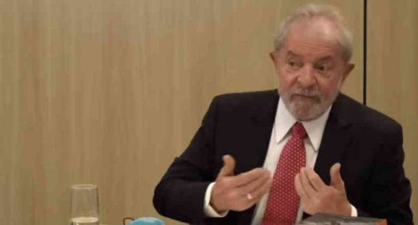 Ex-presidente Lula pretende se casar quando sair da prisão