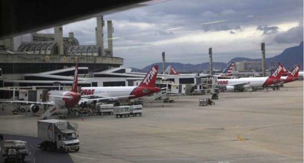 Homens armados invadem terminal de cargas no Galeão