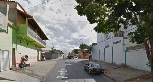 Criança de 5 anos morre esfaqueada perto de escola