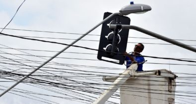 Avenidas do Cohatrac recebem nova sinalização