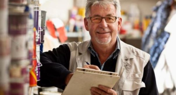Como se manter no mercado de trabalho após os 50 anos