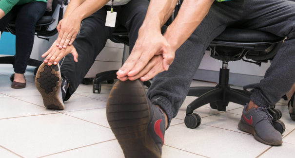 5 hábitos saudáveis para adotar no ambiente de trabalho