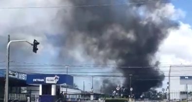 Incêndio atinge Delegacia de Roubos e Furtos de Veículos de São Luís