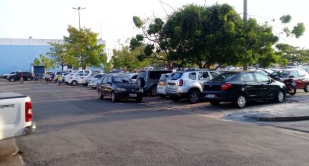Flanelinhas: quem são os “donos” dos estacionamentos?