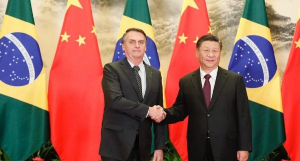 Brasil e China assinam acordo em várias áreas de investimentos