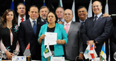 Flávio Dino e 25 chefes de estado assinam carta aberta em defesa da educação
