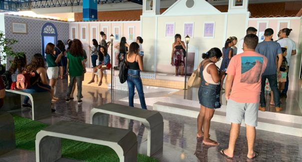 Largo do Carmo é destaque na Feira do Livro