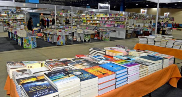 Abertura da Feira do Livro ocorre amanhã (11)