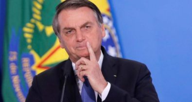 Bolsonaro recua e não dará reajuste a policiais e bombeiros por MP