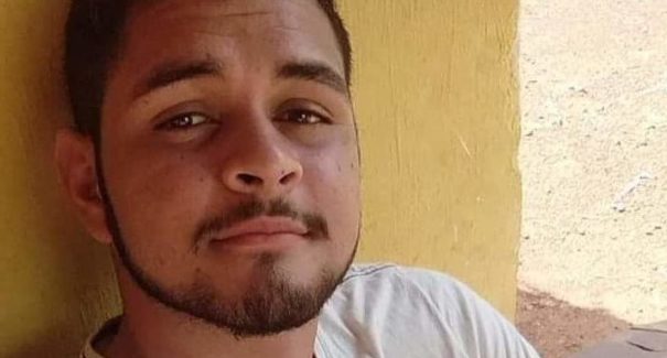 Motociclista morre ao colidir com caminhão na BR-135 no Maranhão