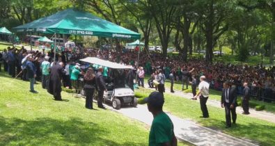 Corpo de Gugu Liberato é enterrado em São Paulo